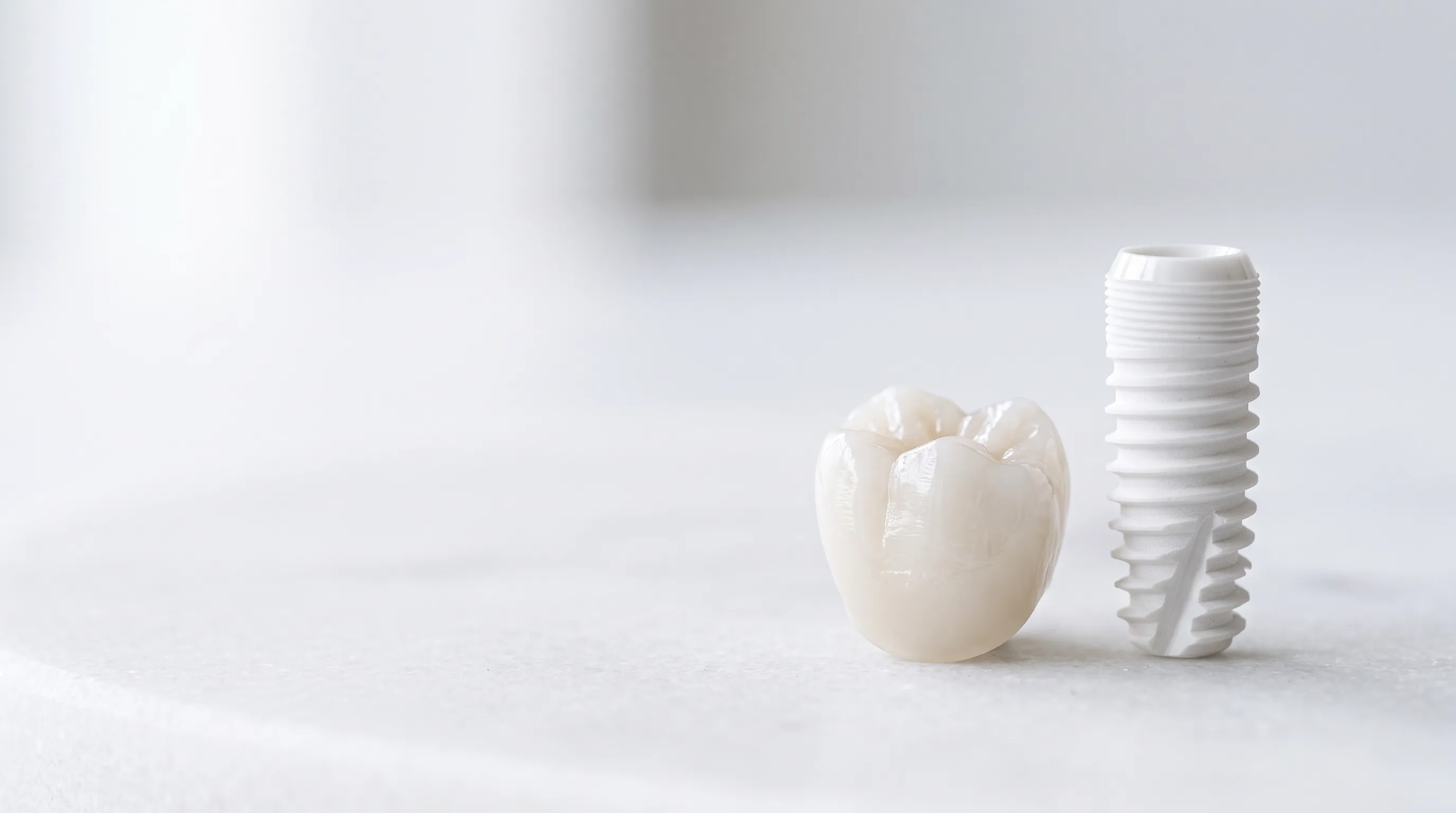 Keramikimplantat für eine metallfreie und biokompatible Implantatversorgung